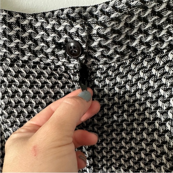 CLASSIC DIRECTIONS | Women’s Pencil Skirt with pockets size 10 - Picture 7 of 9